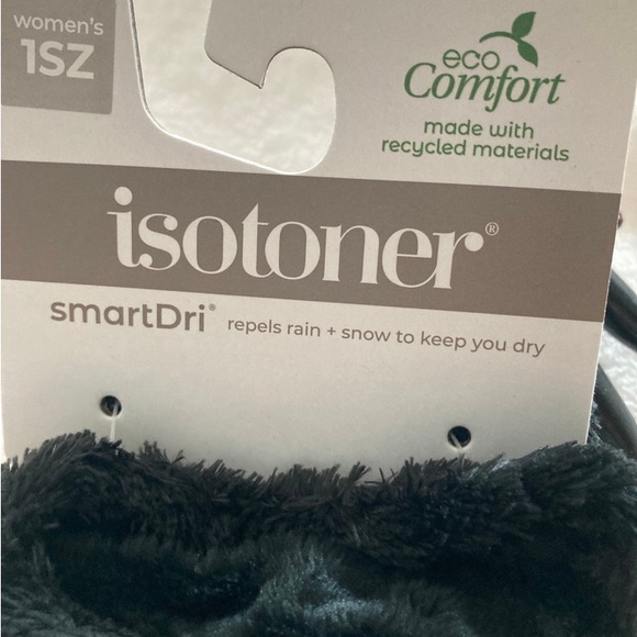 Isotoner Eco Smart Repels Rain Sniw Gloves - Picture 5 of 6